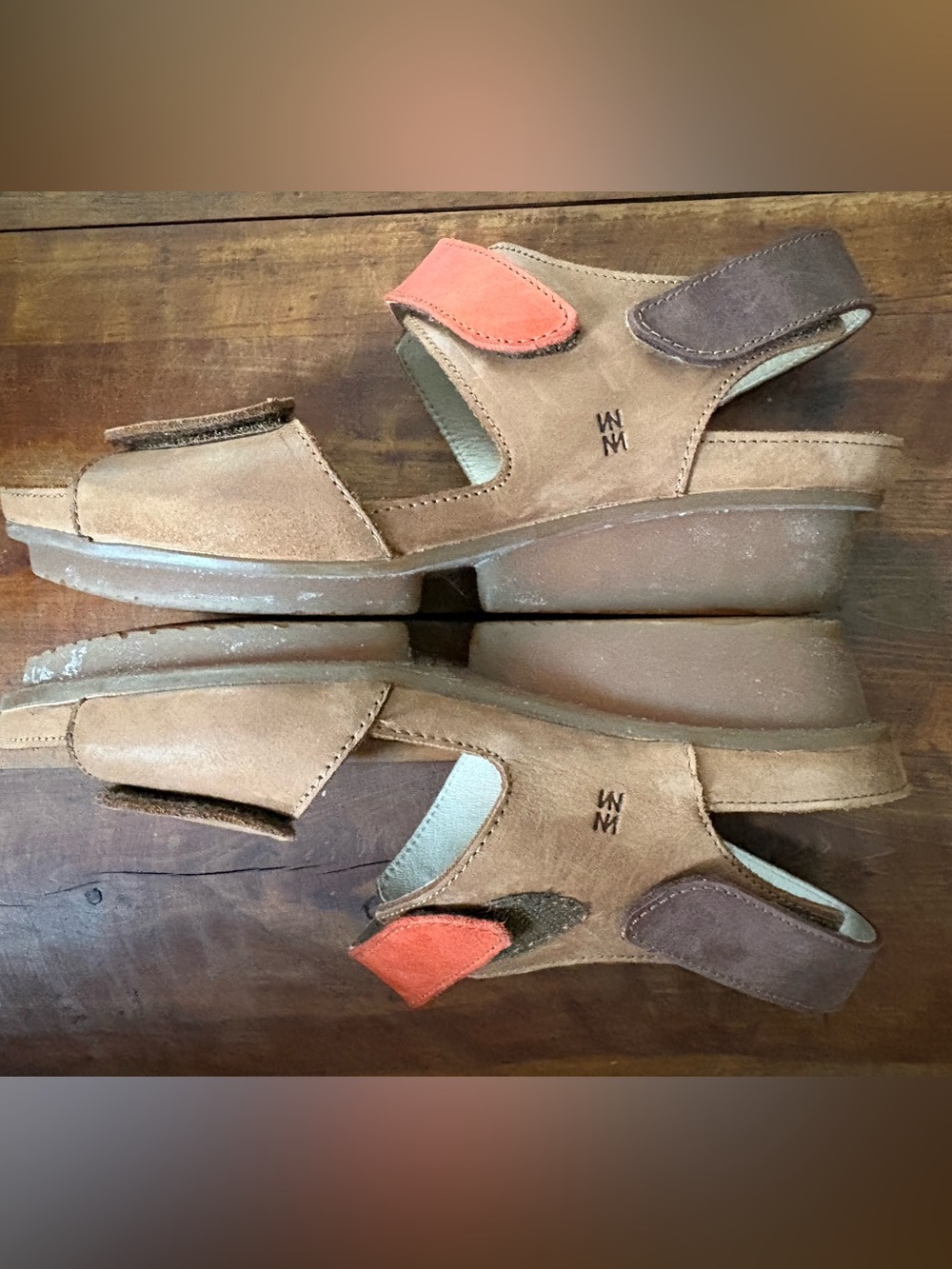 El Naturalista Tan and Orange Leather Slingback Sandals